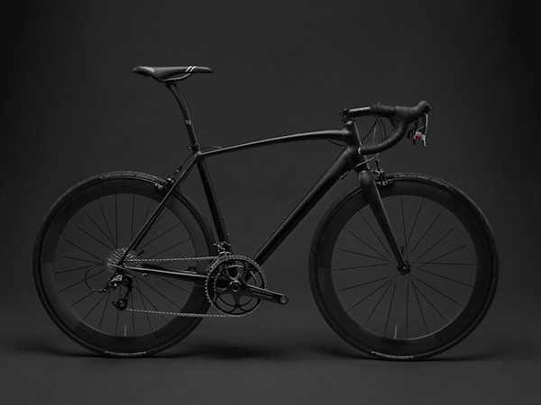 Mountain Bike — Shimano 21 Speed